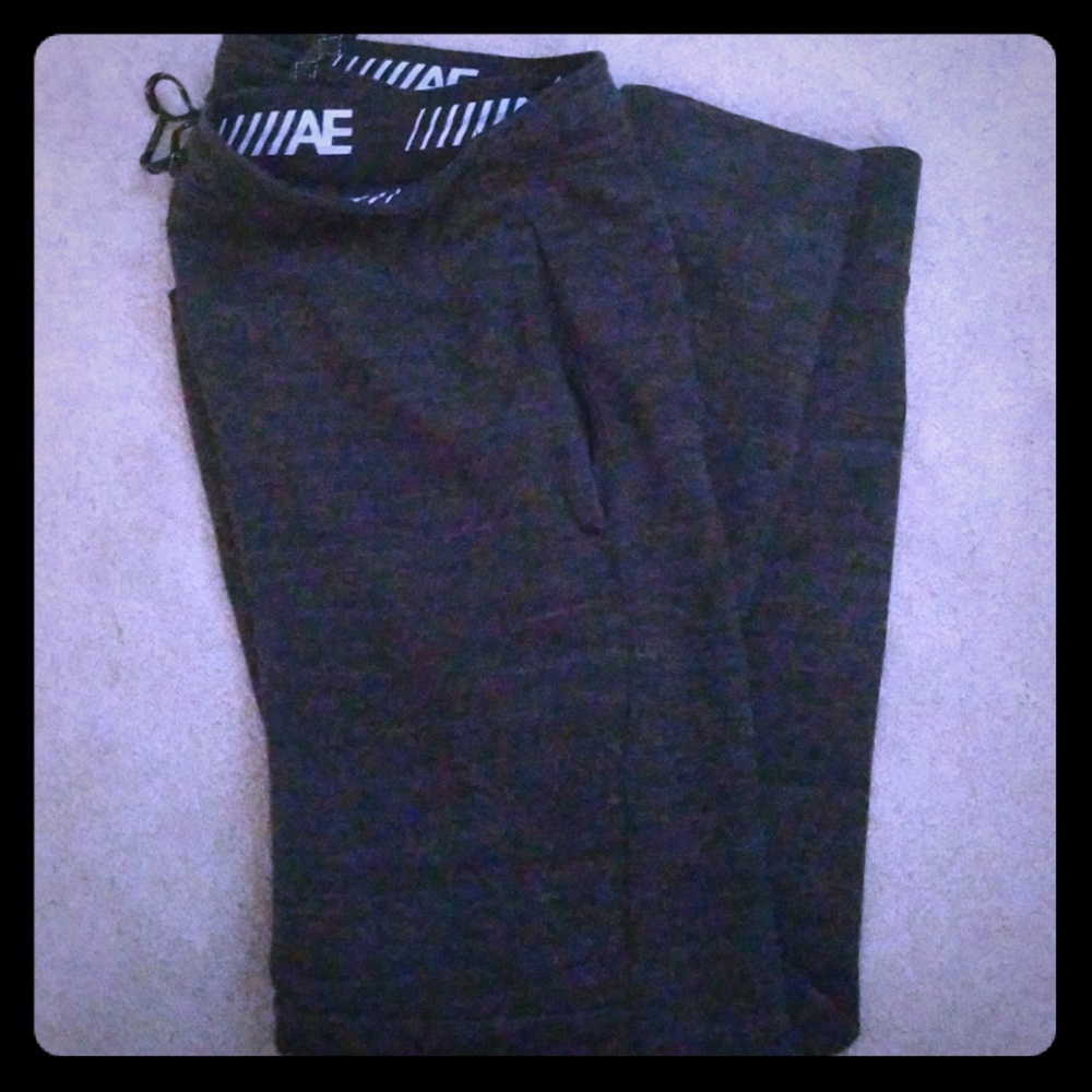 American Eagle Joggers